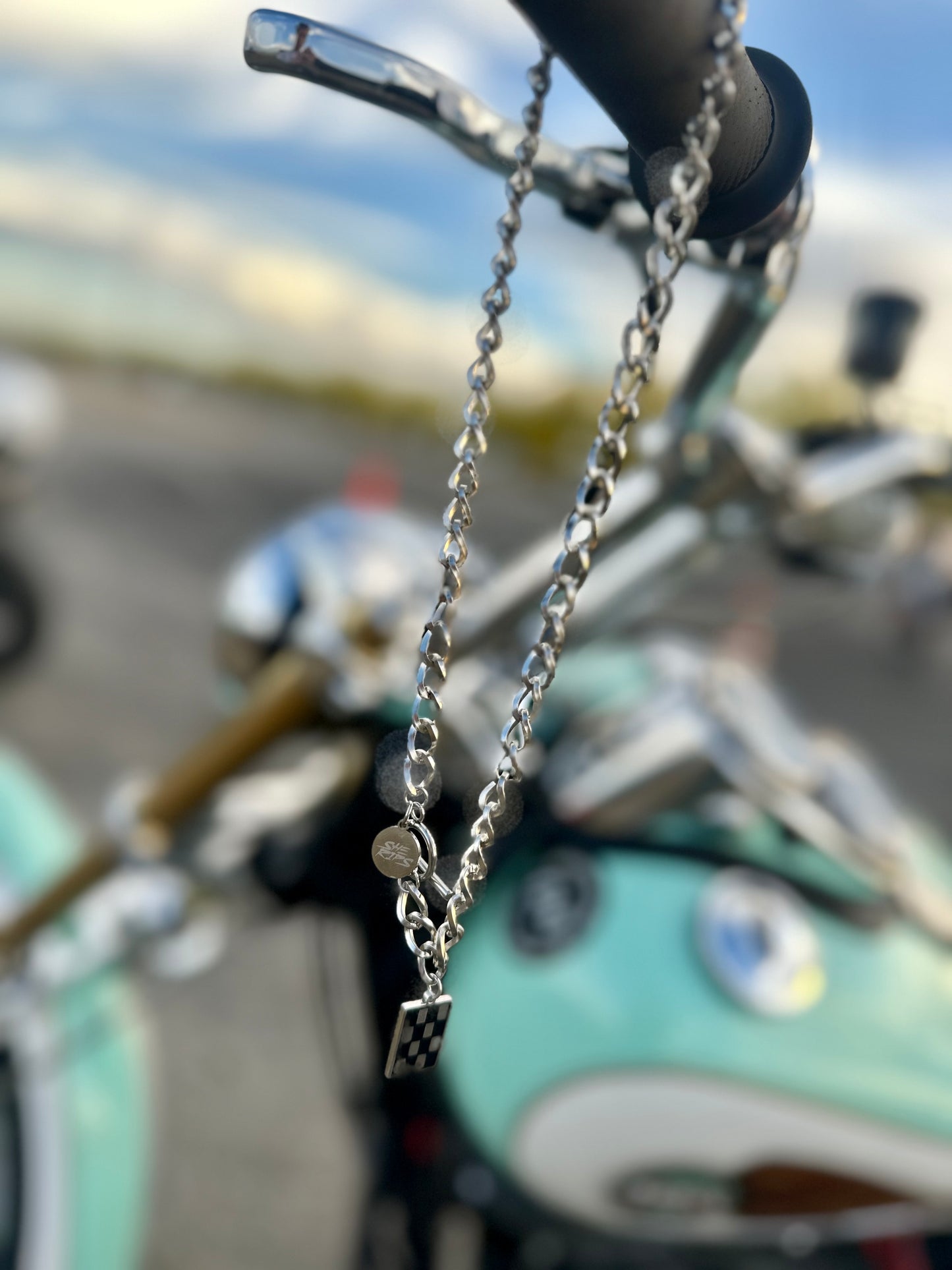 Checkered Chain